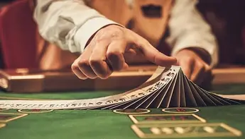 أفضل 5 أفلام تناولت لعبة البلاك جاك